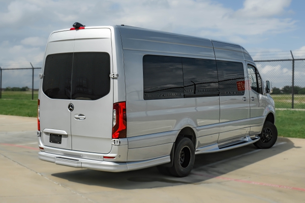 VIP Mercedes-Benz Sprinter Executive XXL 12-seat van for rent in Cedar Rapids, Iowa