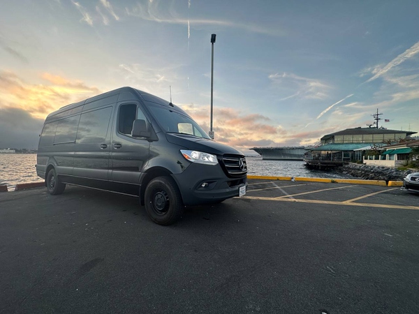 15-seater Sprinter passenger van rental near San Francisco Bay