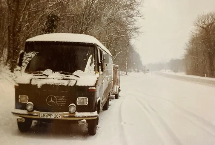 1981 Mercedes 508 D van